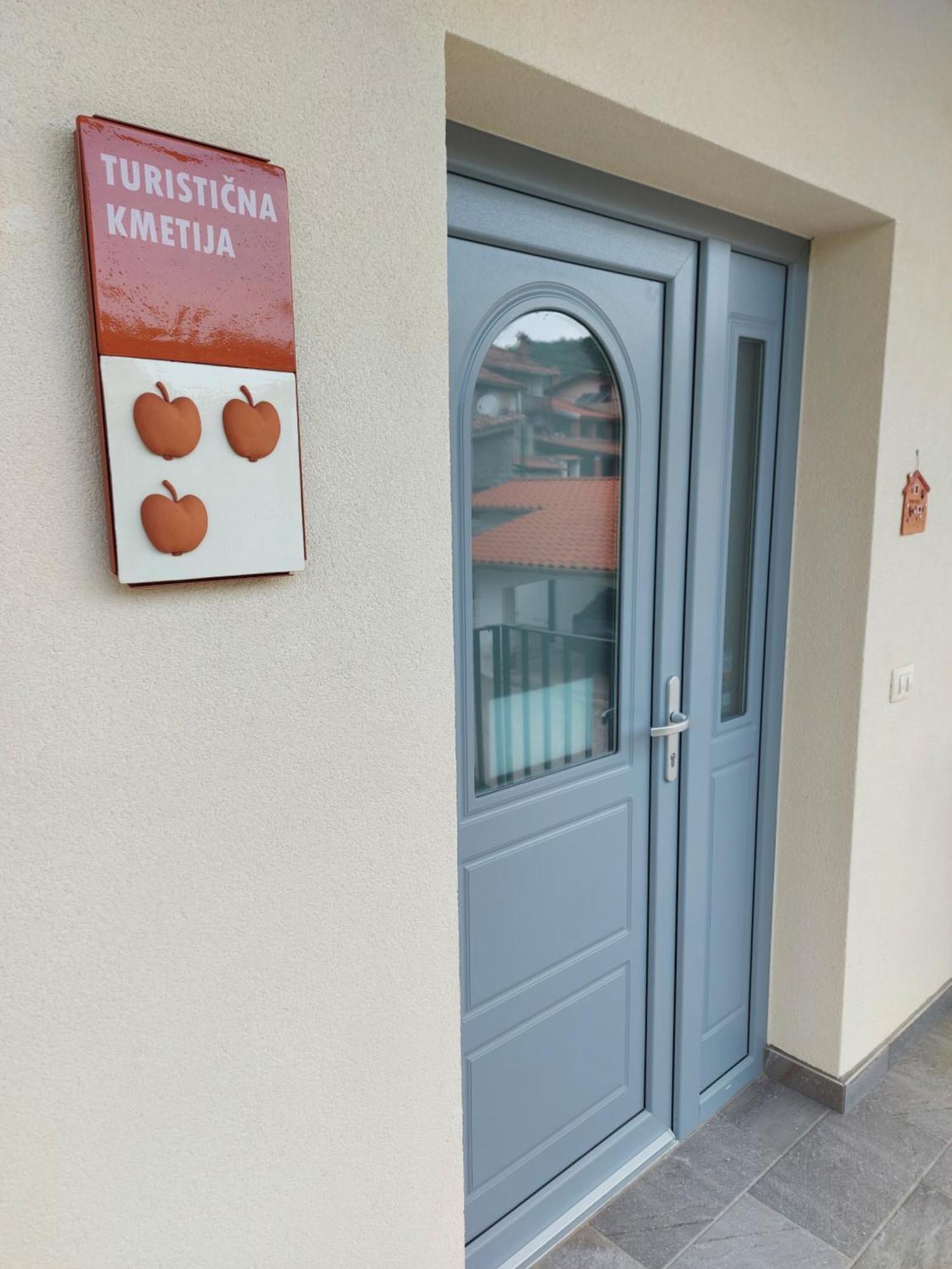 Apartmaji Aucin - Brda Kojsko Εξωτερικό φωτογραφία